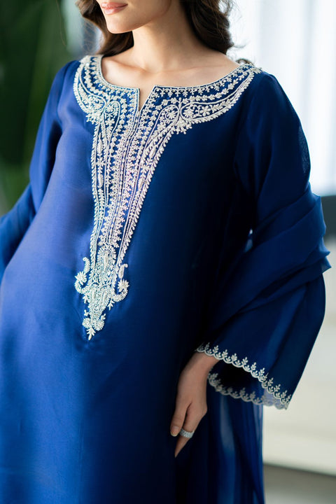 Azul