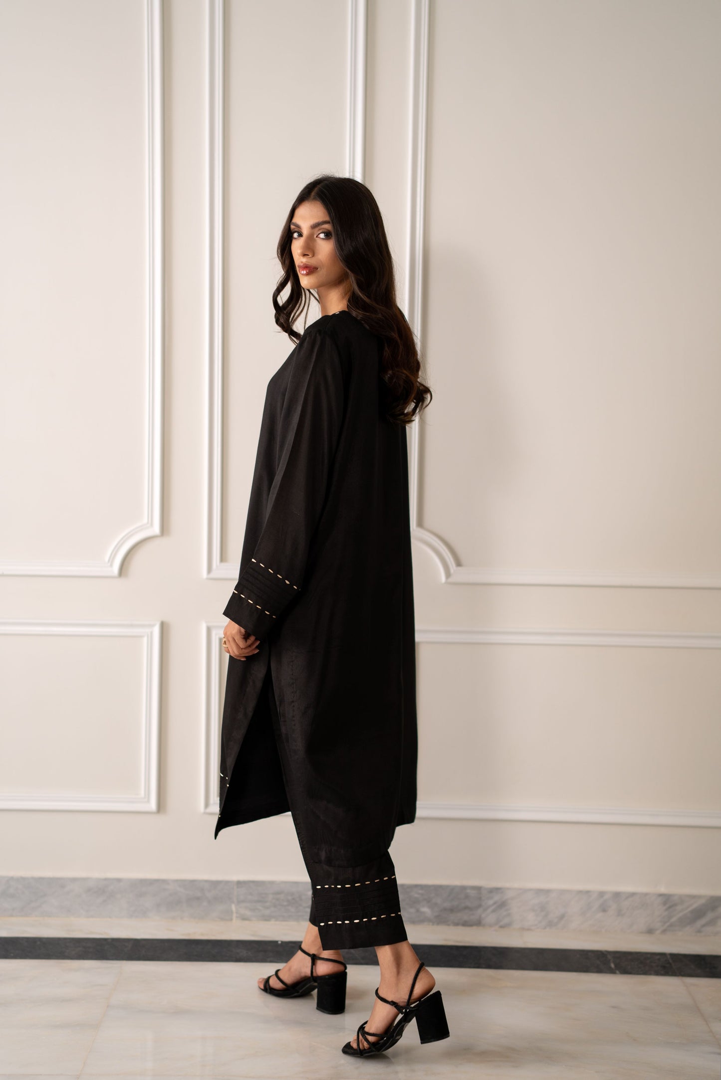 Fuschia Black