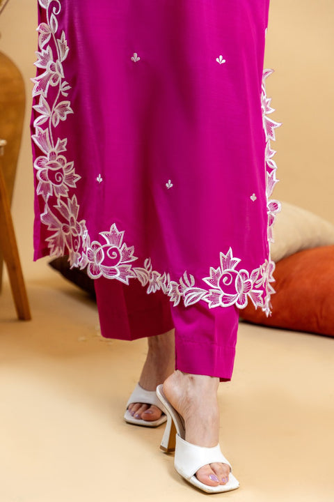 Magenta muse